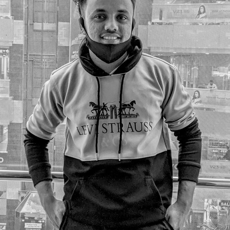 Portrait of Nova Satsuki meditation instructor